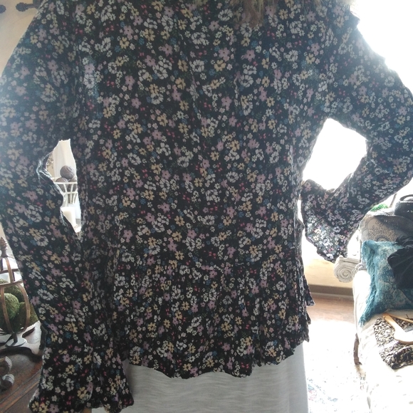 H&M Divided Blouse - Picture 4 of 8
